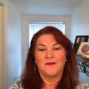 Meet your Posher, Corinne